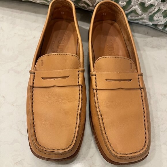Tod's Driving Penny Loafers - Picture 7 of 7